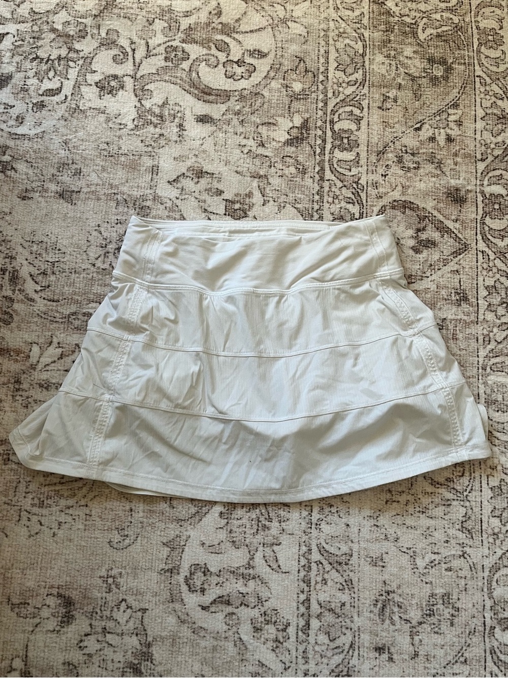 🤍 HOT Lululemon Pace Rival Skirt – White – Size 2